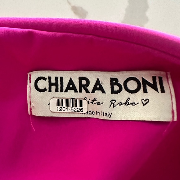 Chiara Boni La Petite Robe-Size 44 (US 8/9) Dress with Arm Cape-Fuchsia - Picture 3 of 10